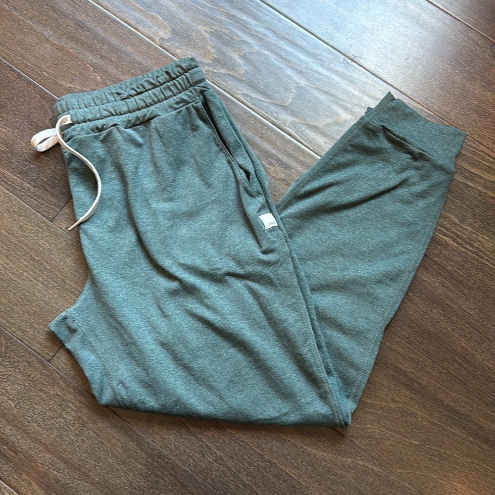 Vuori Forest Green Joggers